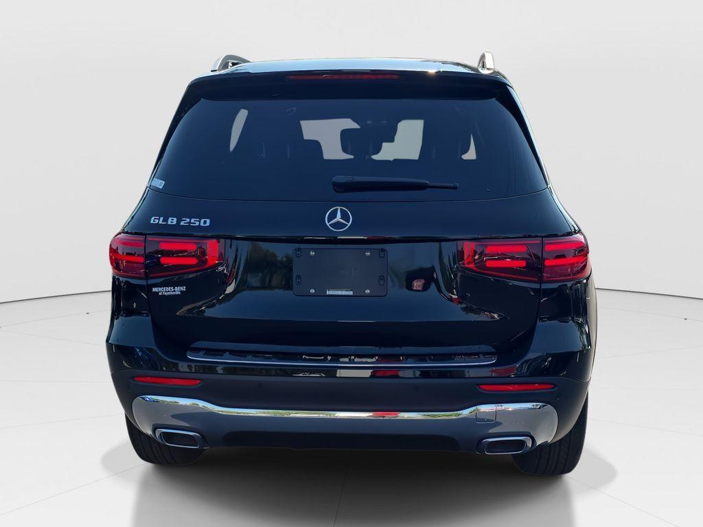 new 2025 Mercedes-Benz GLB 250 car, priced at $47,145