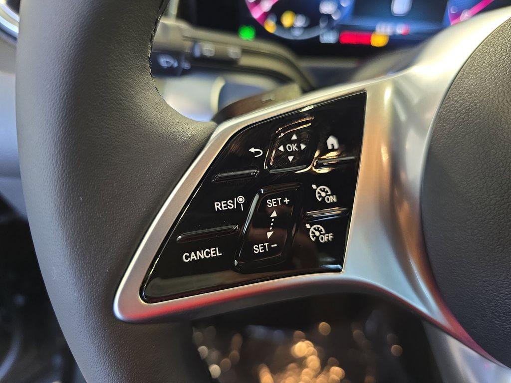 new 2025 Mercedes-Benz GLB 250 car, priced at $47,145