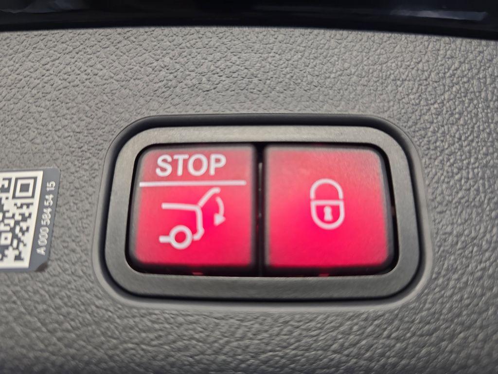 new 2026 Mercedes-Benz GLC 300 car, priced at $58,035