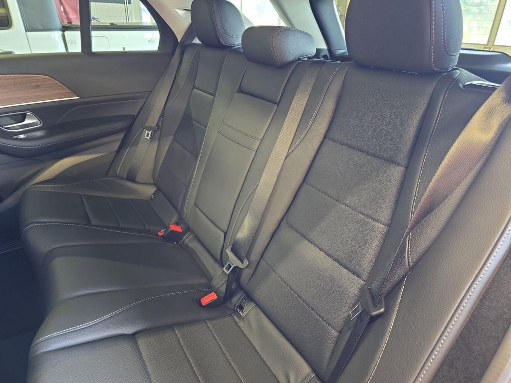 new 2025 Mercedes-Benz GLE 350 car, priced at $72,095