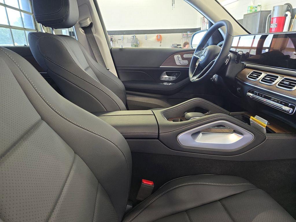 new 2025 Mercedes-Benz GLE 350 car, priced at $72,095