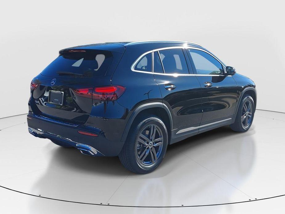 new 2025 Mercedes-Benz GLA 250 car, priced at $47,310