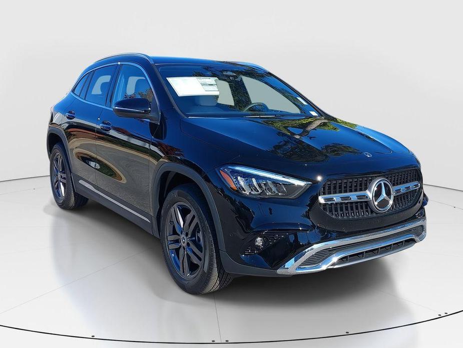 new 2025 Mercedes-Benz GLA 250 car, priced at $47,310