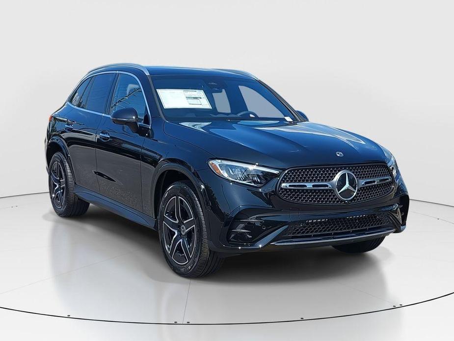 new 2024 Mercedes-Benz GLC 300 car, priced at $58,335