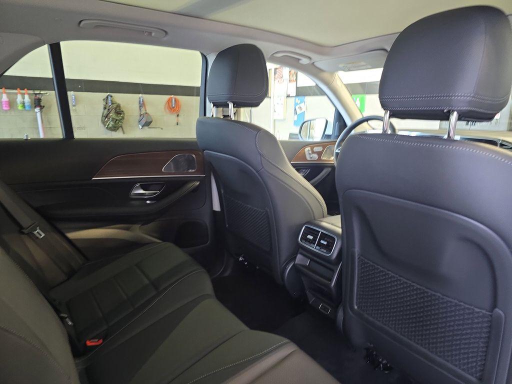 new 2025 Mercedes-Benz GLE 350 car, priced at $70,315