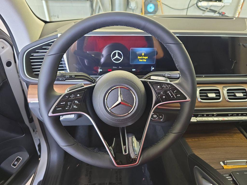 new 2025 Mercedes-Benz GLE 350 car, priced at $70,315