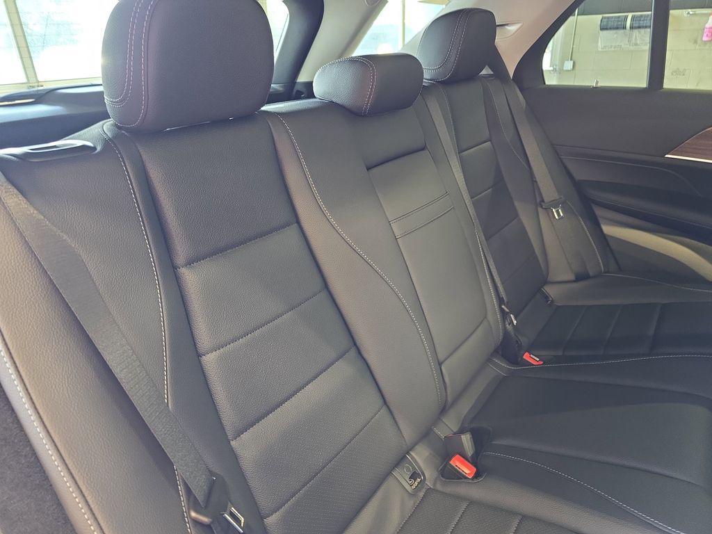 new 2025 Mercedes-Benz GLE 350 car, priced at $70,315