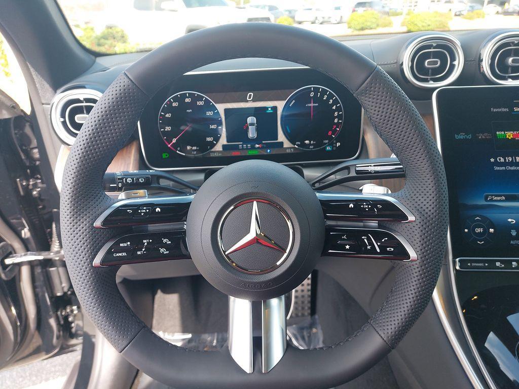 new 2025 Mercedes-Benz GLC 350e car, priced at $69,250