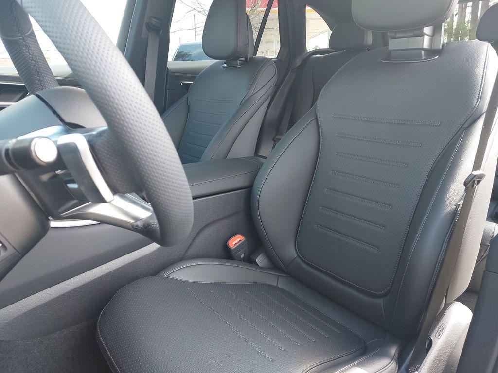 new 2025 Mercedes-Benz GLC 350e car, priced at $69,250