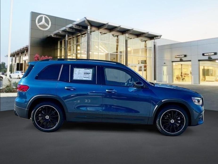new 2023 Mercedes-Benz GLB 250 car, priced at $53,390