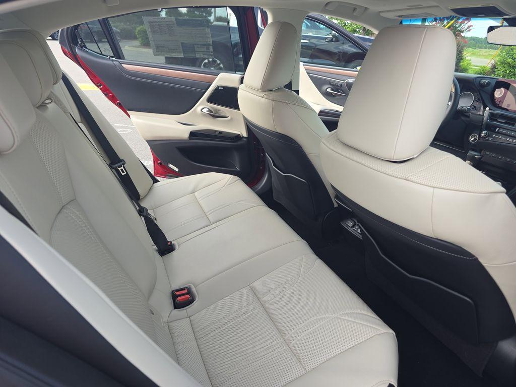 used 2024 Lexus ES 300h car, priced at $46,464