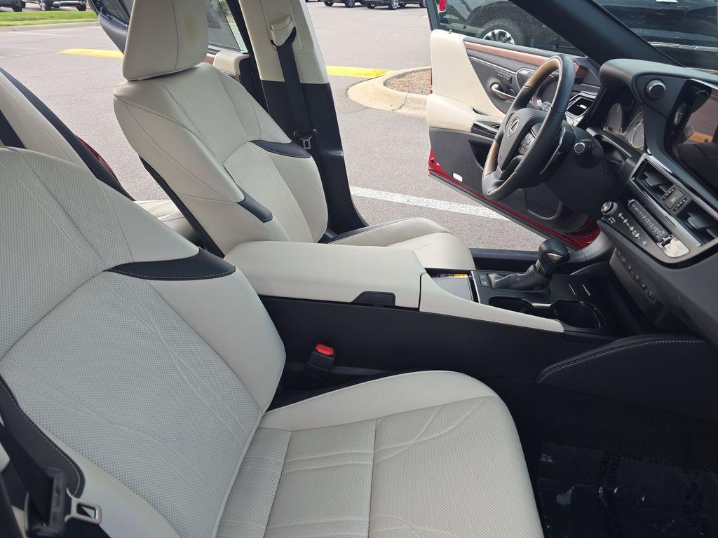 used 2024 Lexus ES 300h car, priced at $46,464