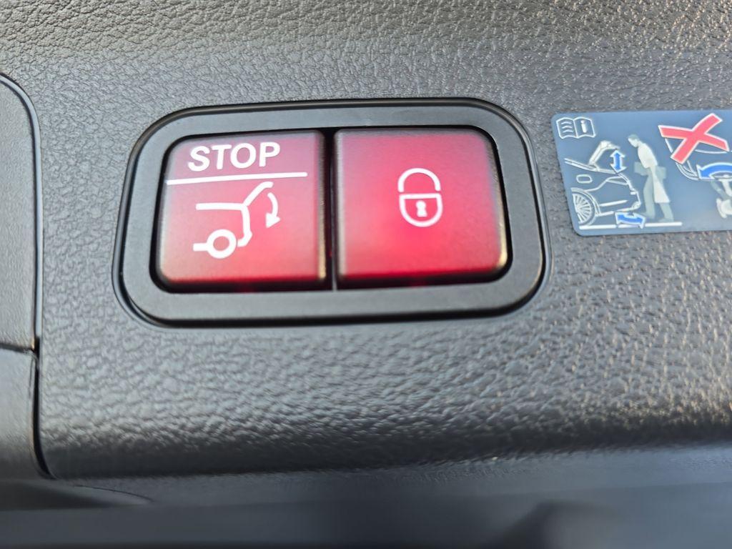 new 2026 Mercedes-Benz GLS 450 car, priced at $98,550