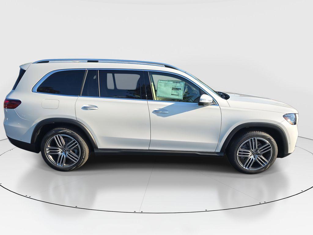 new 2026 Mercedes-Benz GLS 450 car, priced at $98,550