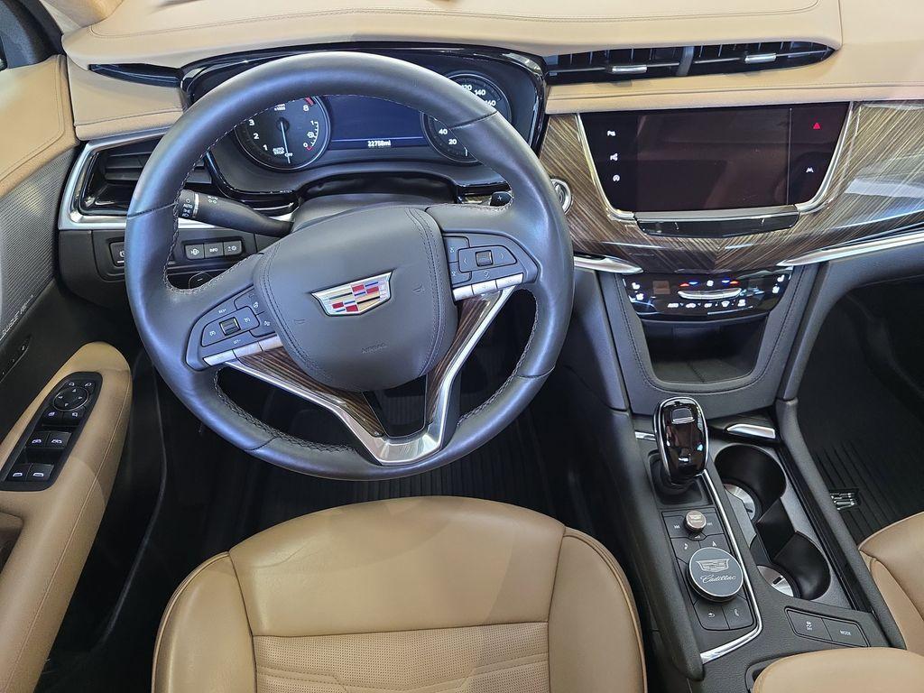used 2022 Cadillac XT6 car, priced at $36,540