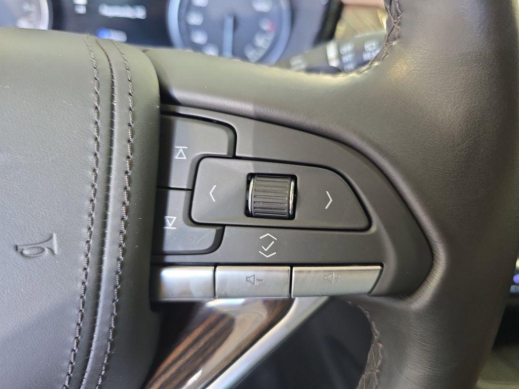 used 2022 Cadillac XT6 car, priced at $36,540