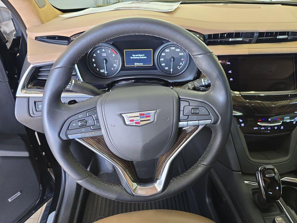 used 2022 Cadillac XT6 car, priced at $36,540