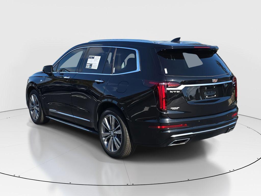 used 2022 Cadillac XT6 car, priced at $36,540