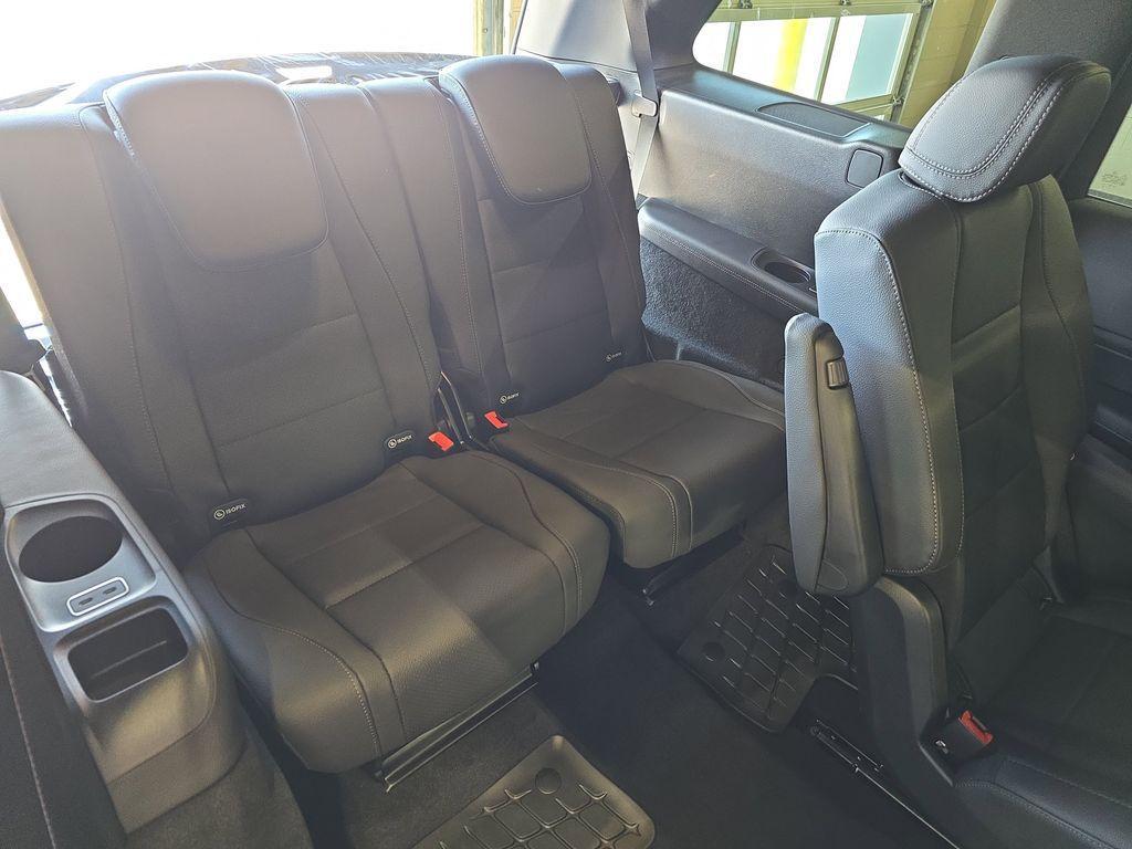 new 2025 Mercedes-Benz GLS 450 car, priced at $91,945