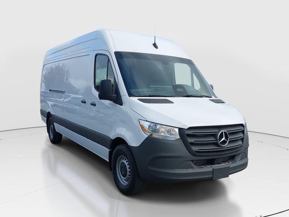 new 2025 Mercedes-Benz Sprinter 2500 car