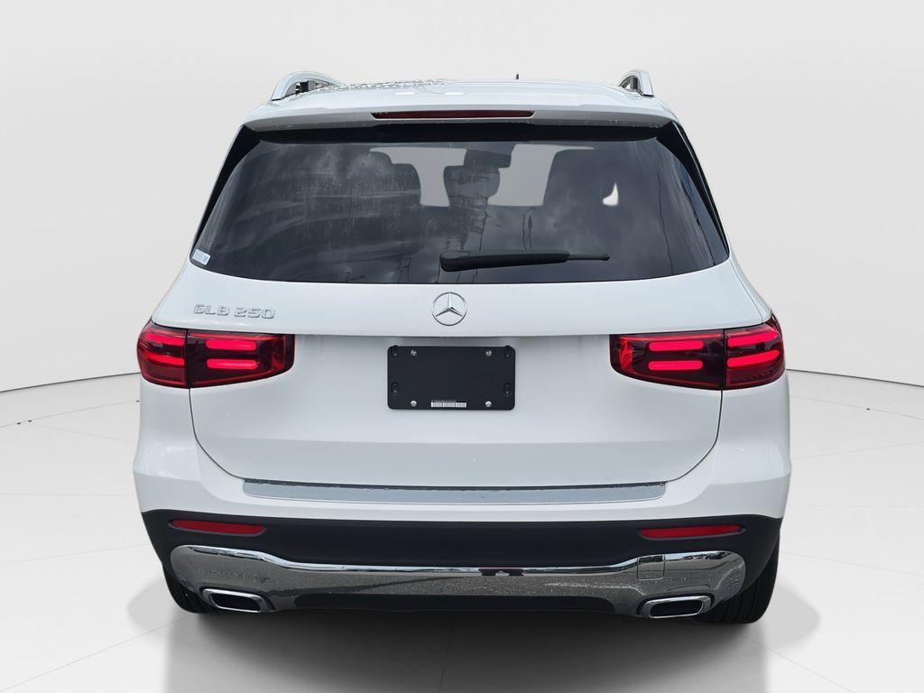 new 2025 Mercedes-Benz GLB 250 car, priced at $47,195