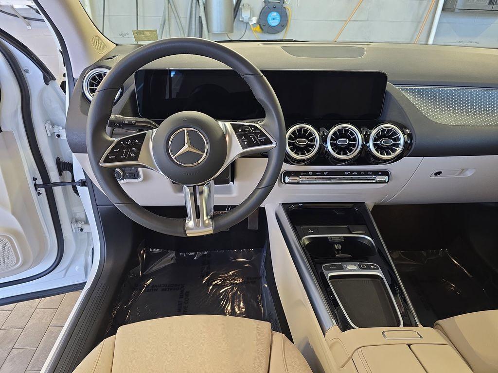 used 2025 Mercedes-Benz GLA 250 car, priced at $38,380