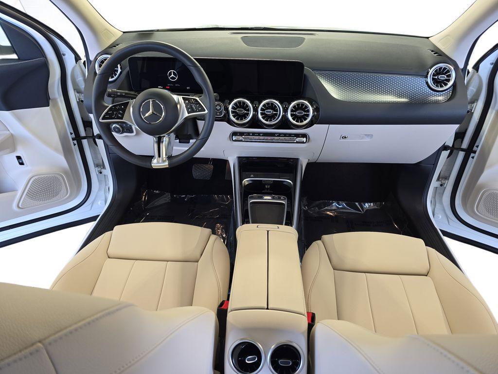 used 2025 Mercedes-Benz GLA 250 car, priced at $38,380