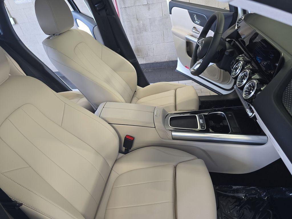 used 2025 Mercedes-Benz GLA 250 car, priced at $46,365