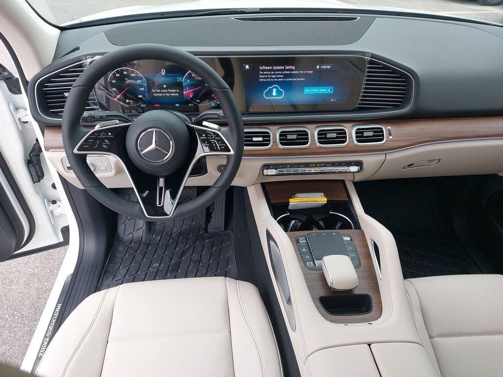 new 2025 Mercedes-Benz GLE 350 car, priced at $70,765