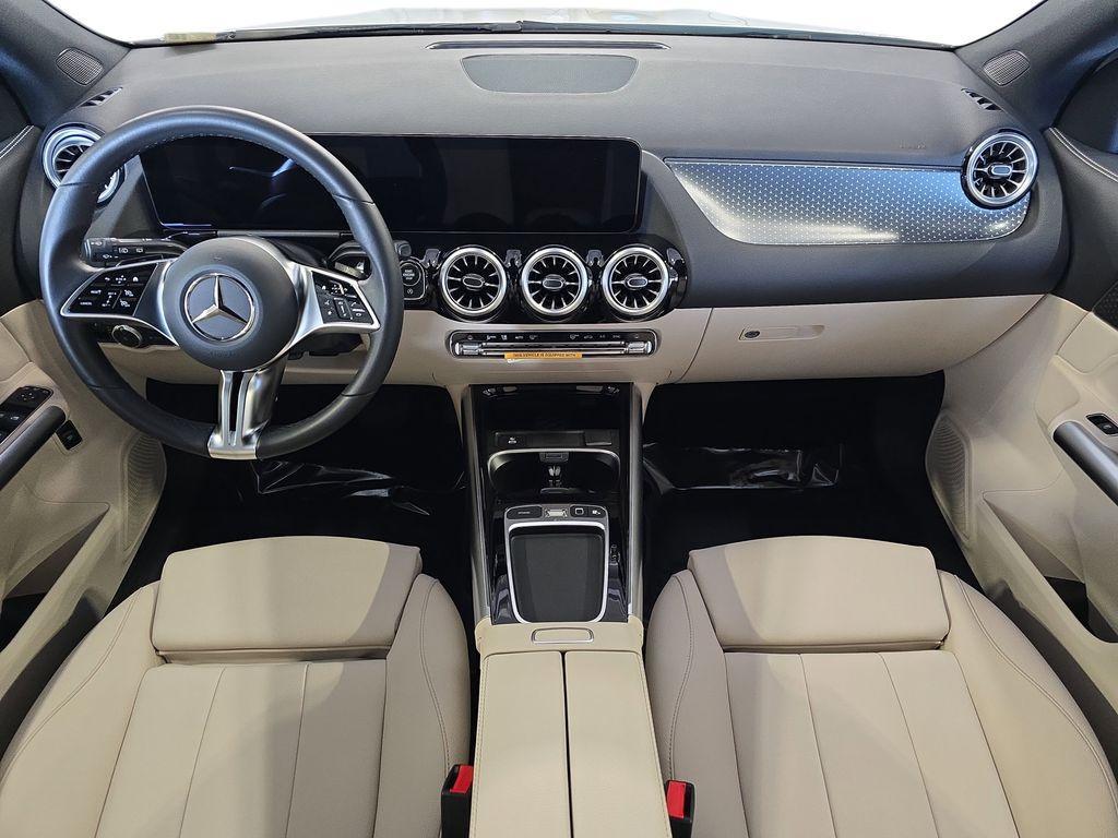 used 2025 Mercedes-Benz GLA 250 car, priced at $43,672