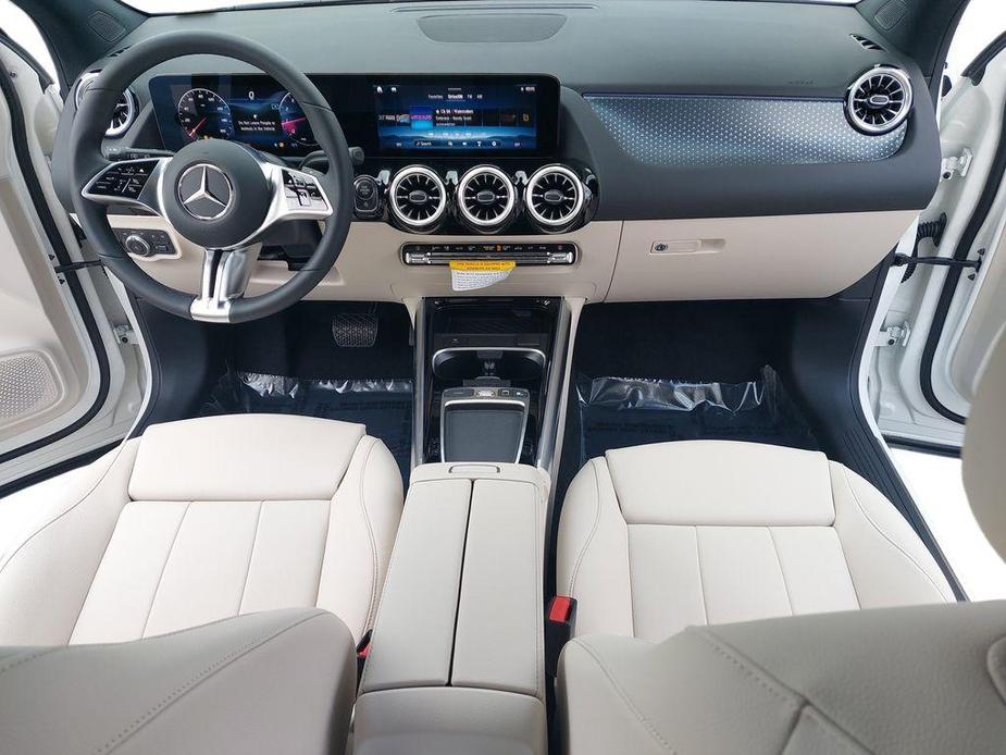 new 2025 Mercedes-Benz GLA 250 car, priced at $44,345