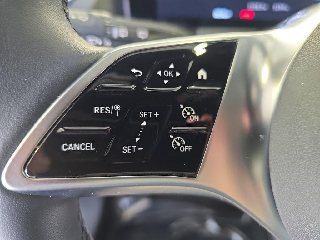 used 2025 Mercedes-Benz GLA 250 car, priced at $43,672