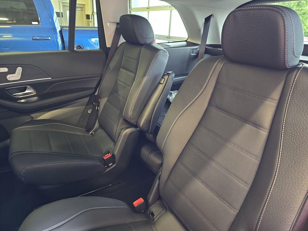 new 2026 Mercedes-Benz GLS 450 car, priced at $105,870
