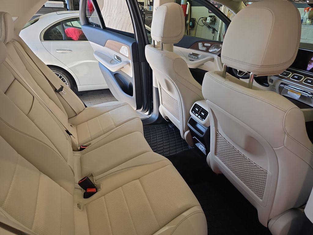 new 2026 Mercedes-Benz GLE 450 car, priced at $81,545