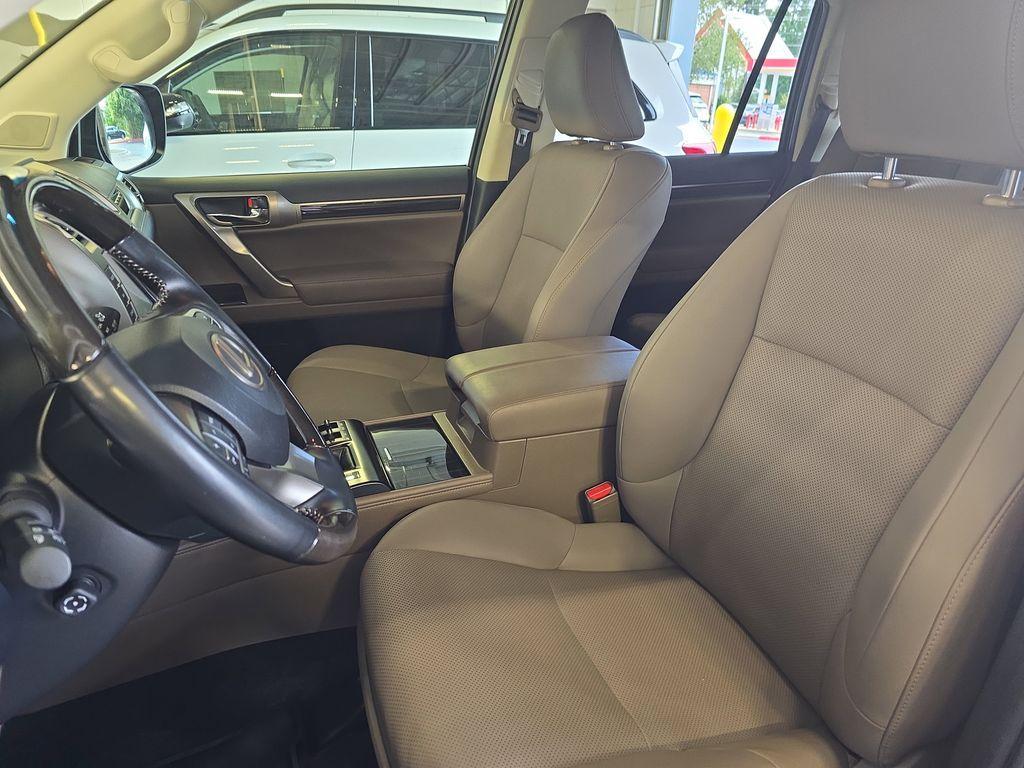 used 2020 Lexus GX 460 car, priced at $39,612