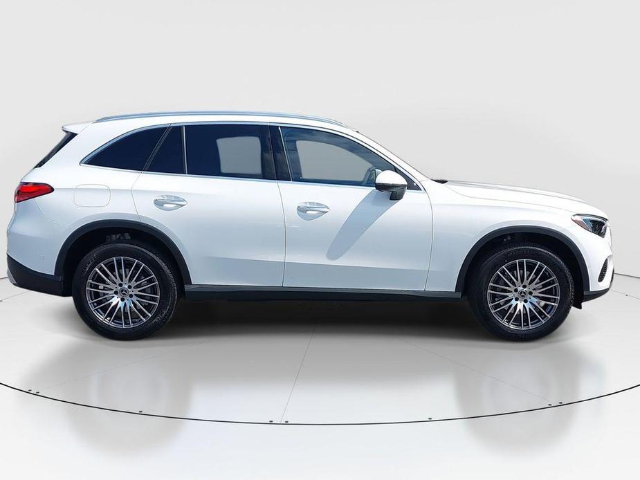 new 2025 Mercedes-Benz GLC 300 car, priced at $53,385