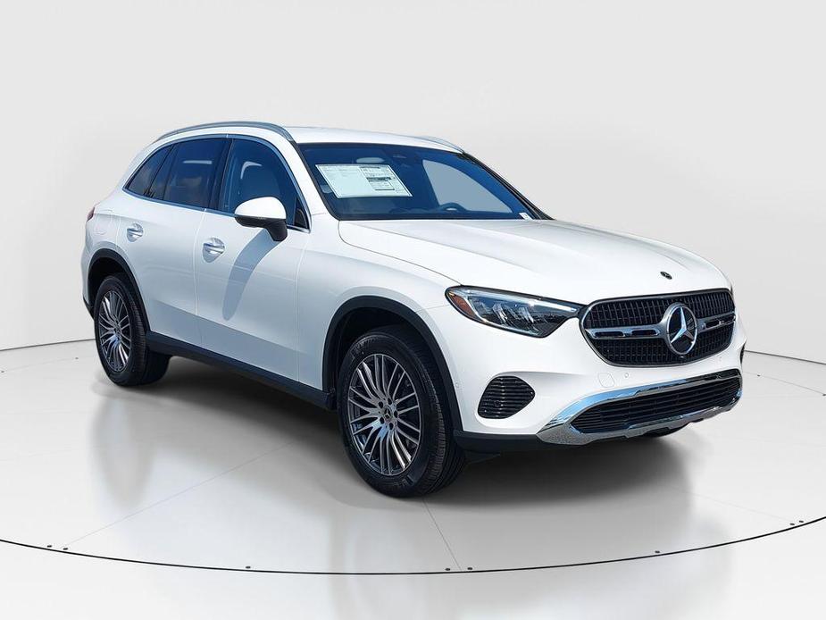 new 2025 Mercedes-Benz GLC 300 car, priced at $53,385