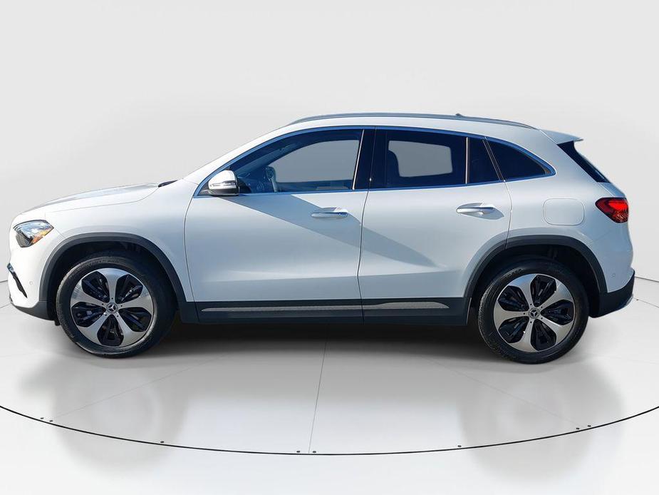 new 2025 Mercedes-Benz GLA 250 car, priced at $50,410