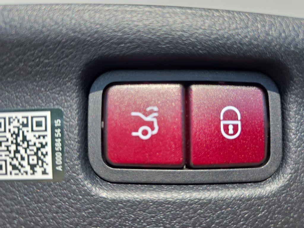 new 2025 Mercedes-Benz C-Class car