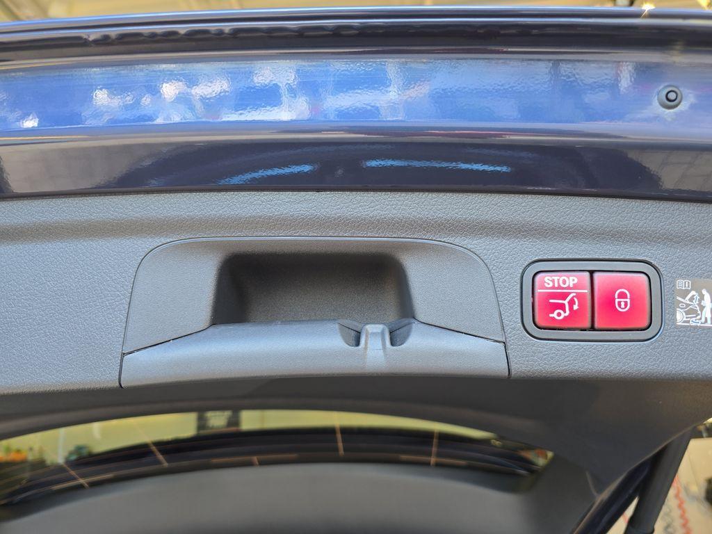 new 2026 Mercedes-Benz GLE 450 car, priced at $79,500