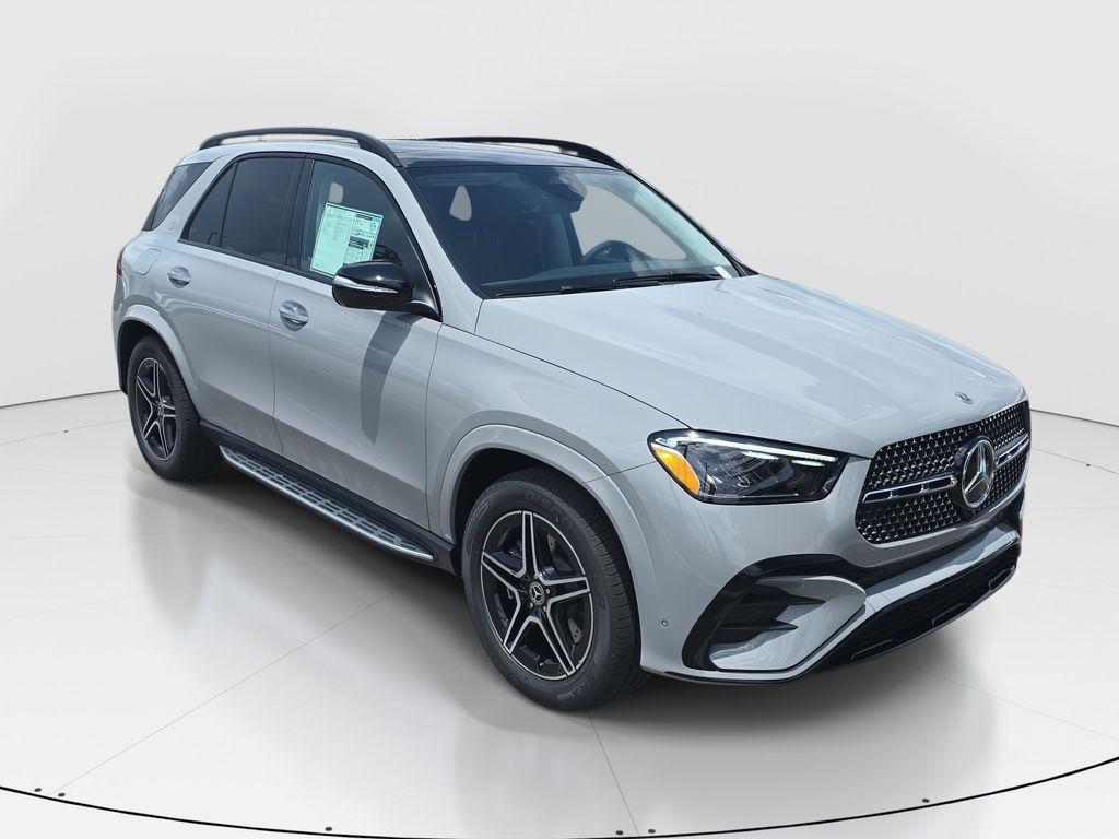 new 2025 Mercedes-Benz GLE 450 car, priced at $83,080