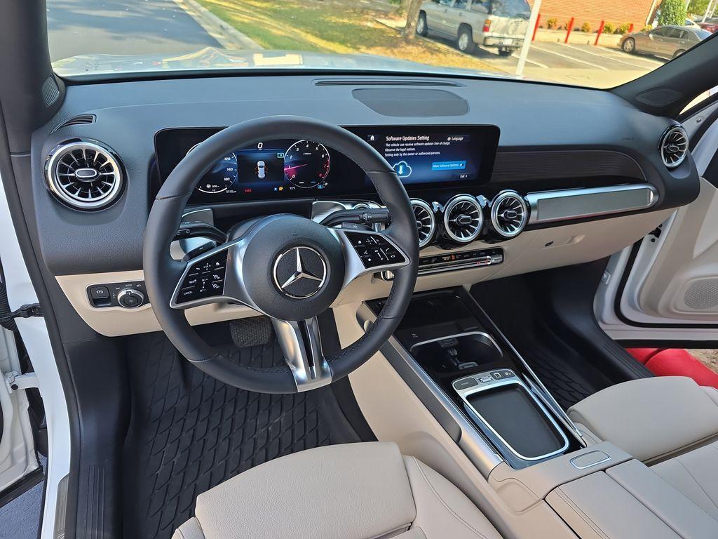 used 2025 Mercedes-Benz GLB 250 car, priced at $45,957