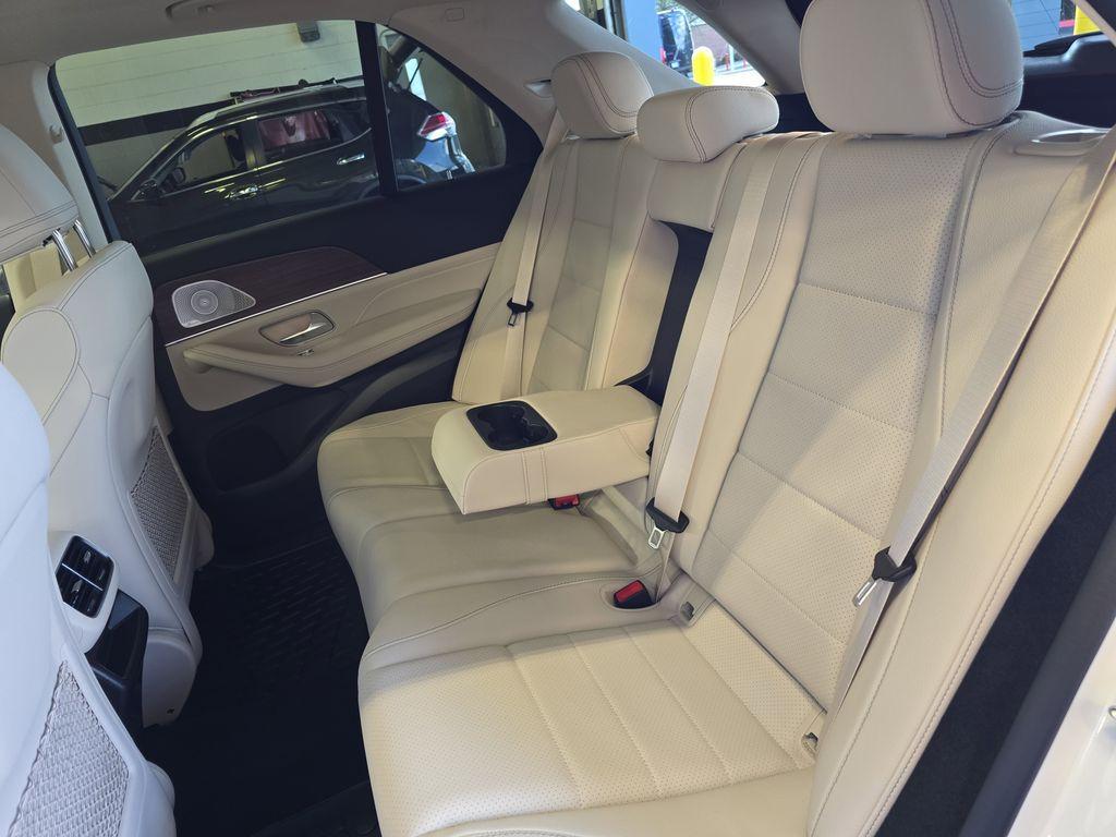 new 2026 Mercedes-Benz GLE 450 car, priced at $81,195