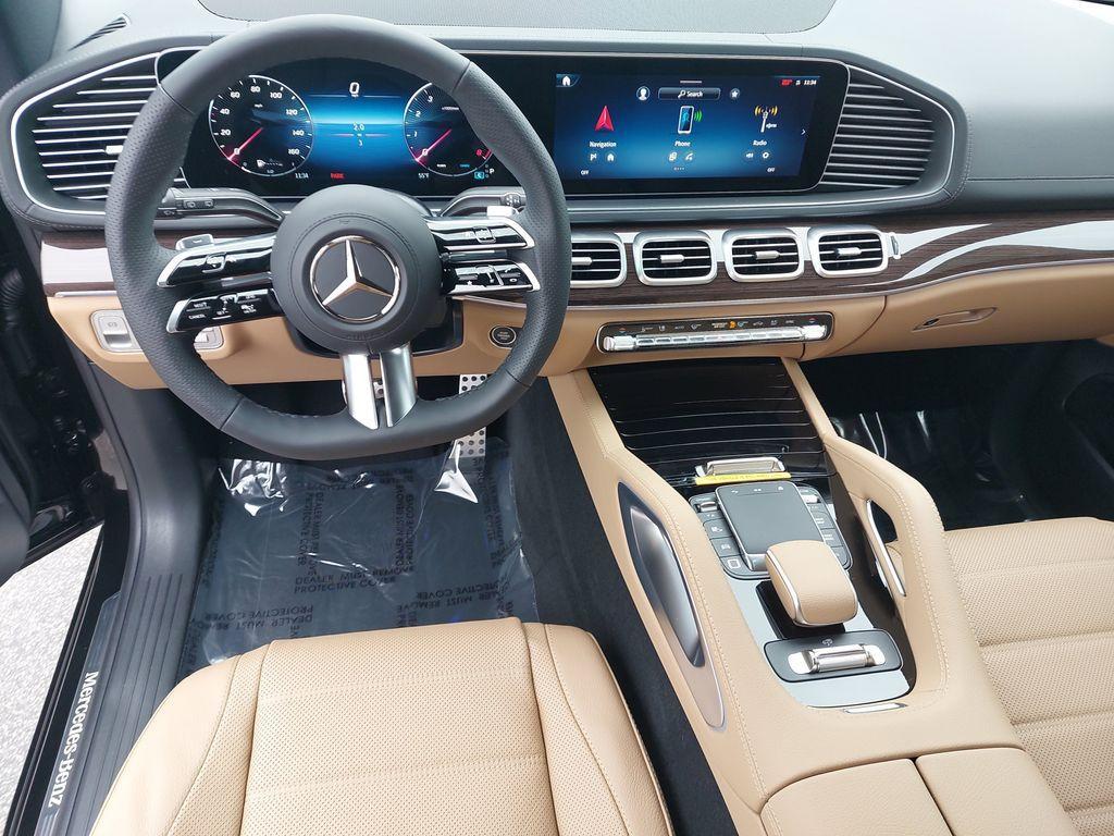 new 2025 Mercedes-Benz GLS 450 car, priced at $98,645