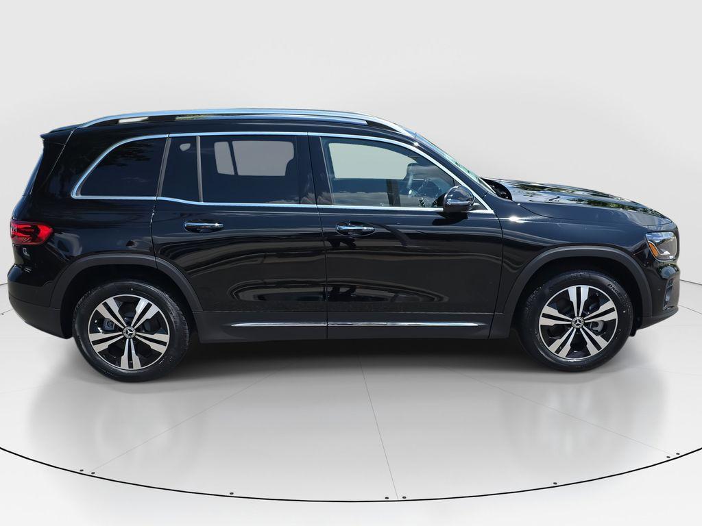 new 2025 Mercedes-Benz GLB 250 car, priced at $47,145