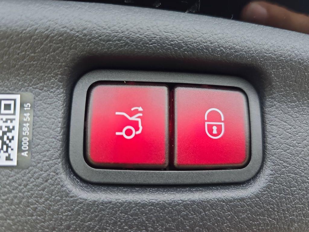 new 2025 Mercedes-Benz C-Class car