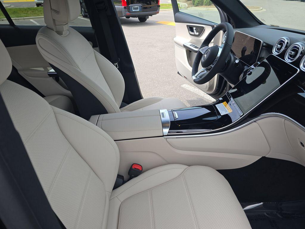 new 2025 Mercedes-Benz GLC 350e car, priced at $66,795