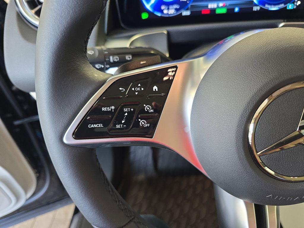 new 2025 Mercedes-Benz EQB 250 car, priced at $59,310