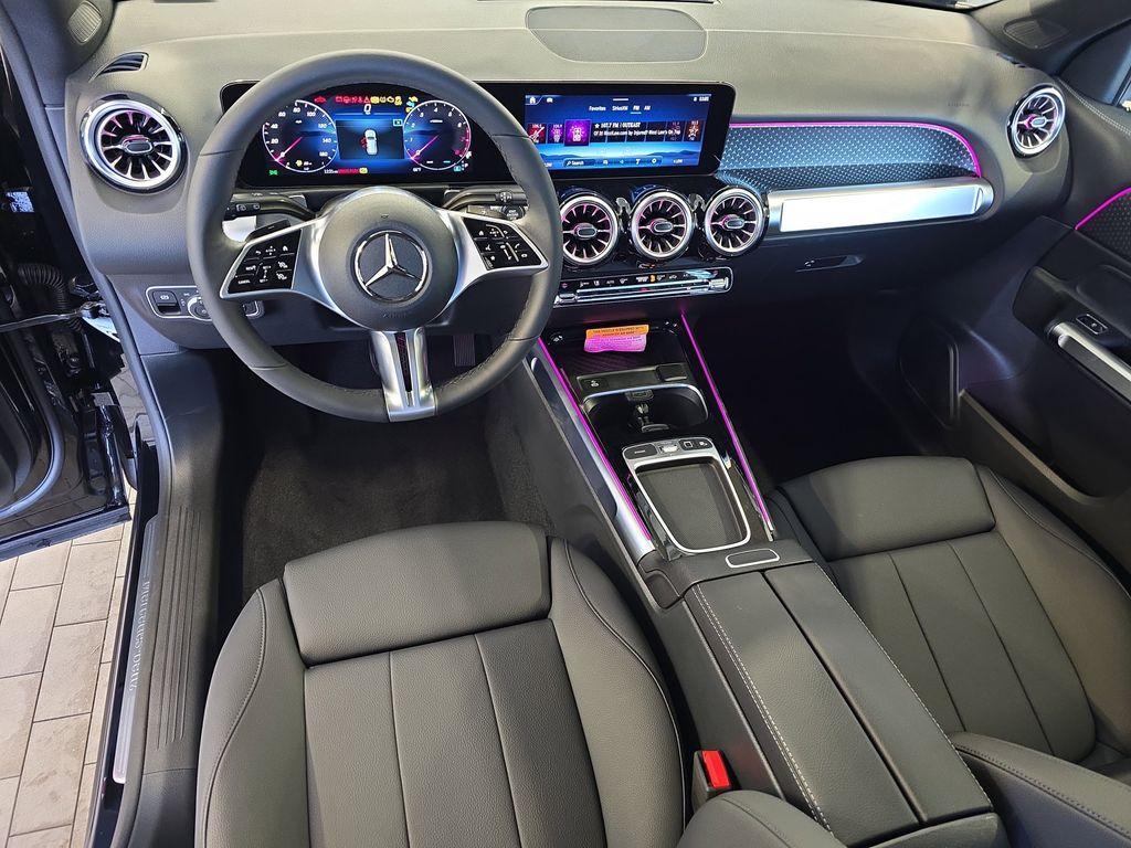 new 2025 Mercedes-Benz GLB 250 car, priced at $47,145