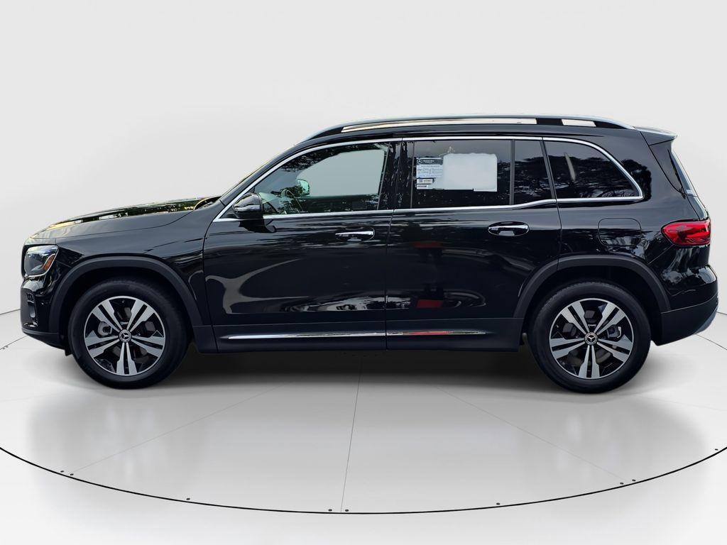 used 2025 Mercedes-Benz GLB 250 car, priced at $47,145